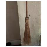 VINTAGE CORN BROOM 38IN