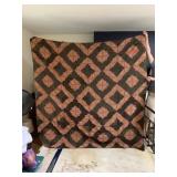 COVERLET BROWN/BLACK COLORS 88" X 84"