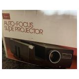 AUTO FOCUS SLIDE PROJECTOR IN BOX