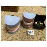 2 TEETH MOLDS AND TEETH