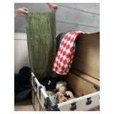 CONTENT IN TRUNK COSTUMES AND HARRY POTTER CAPE