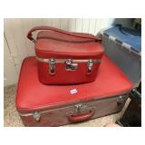 VINTAGE RED SUITCASE AND MATCHING TRAIN CASE WITH