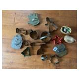 ASSORTED COOKIE CUTTERS VINTAGE