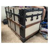 ANTIQUE LEATHER HANDLE TRUNK ORIGINAL LATCH 20D