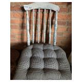 BERRY WREATH AND PAINTED CHAIR