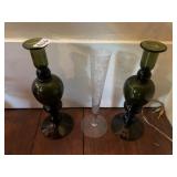 ROSE POINT BUD VASE 10IN VINTAGE GREEN 11IN BUD