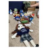 MACKINTOSH AND FROG AND RUDOLPH CHRISTMAS SCENE