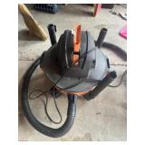 RIGID SMALL SHOP VAC LOOKS LIGHTLY USED