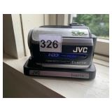 JVC HANDI CAM EVERIO WITH CHARGER BASE
