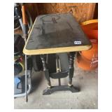 SMALL SIDE TABLE FOR BOOKS