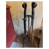 IRON FIREPLACE TOOL SET 4 PIECE WITH BROOM 29H