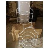 TIERED PLATE HOLDERS