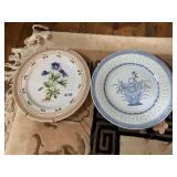 PLATES BIRDS FOOT CHINESE BLUE AND WHITE PLATE