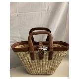 WOVEN PURSE W/ LARGE BUCKLE FRONT W/ LINING LIKE