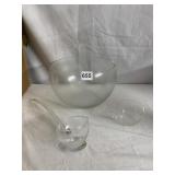 MINIMALIST PUNCH BOWL WITH GLASS LADLE AND 12