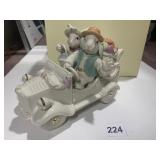 LENOX NEW IN BOX BUNNY CAR WITH SALT AND PEPPER