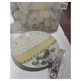 LENOX NEW IN BOX EASTER BUNNY HANDLED SERVER