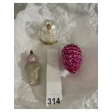 ANTIQUE ORNAMENTS ANGEL UNDER GLASS