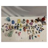 VARIOUS FIGURES, MINI VEHICLES, FINGER PUPPETS,