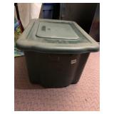 STORAGE BIN WITH LID