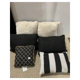 ACCENT PILLOWS