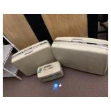 VINTAGE SAMSONITE HARD SIDED LOCKING LUGGAGE,