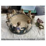 ANTIQUE CHERUBS PORCELAIN BOWL, 2 CHERUBS DAMAGED