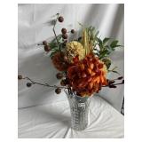 CRYSTAL VASE WITH BEAUTIFUL MODERN VASE FILLER