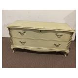 MCM LANE CEDAR CHEST W/ INTERIOR SHELF