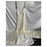 VINTAGE SLIPS, LINGERIE, PANTALOONS
