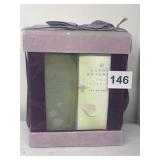 GARDEN BOTANICAL - GIFT SET W/ BODY WASH, PARFUM