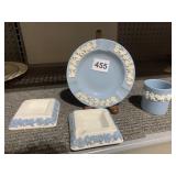 WEDGWOOD 2 SQ. ASHTRAYS, ROUND ASHTRAY, LIGHTER