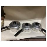 3 MAGNALITE POTS W/ LIDS