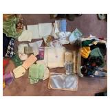 ASSORTED HANKIES, SOME NEW, TATTED EDGE, ETC.