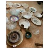 GLASS PLATES, POTTERY BOWLS, ETC.