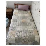 TWIN SIZE BED QUILT