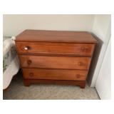 MAPLE 3 DRAWER DRESSER 24" X 42" W X 20" D