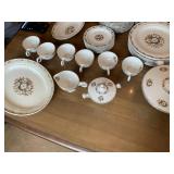 DINNERWARE SET INCLUDING COVERED SERVING PIECES