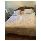 KING SIZE COMFORTER & PILLOWS