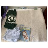 SHERPA THROW RUG, BASKETBALL MAGAZINE, SEVEN