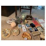 PLAYING CARDS, CARD GAME TABLECLOTH, ASHTRAY,