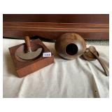 CHOPPER W/ WOOD BASE, WOOD SPOON ETC.