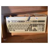 CHICORY ELECTRONICS CLICKY KEYBOARD