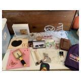 BICYCLE HOLDER, BILL BLASS PEN SET AND BIN