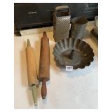 ROLLERS, GRATER, BAKING PAN