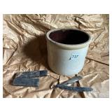 SMALL CROCK AND STRAIGHT RAZOR