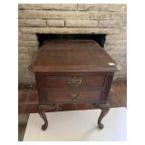 2 DRAWER SIDE TABLE W/ QUEEN ANNE LEGS