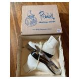 PAIR OF ICE SKATES RIDDELL REDWING MN