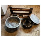 ENAMELED COLLANDER, BUNDT PAN