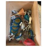 KITCHEN UTENSILS, POTATO MASHER, FUNNER, COOKIE